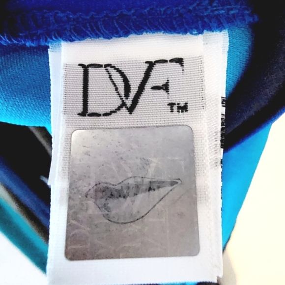 Diane Von Furstenburg Colorful Penelope Silk Wrap Sleeveless Midi Dress Size 0 - Picture 13 of 14